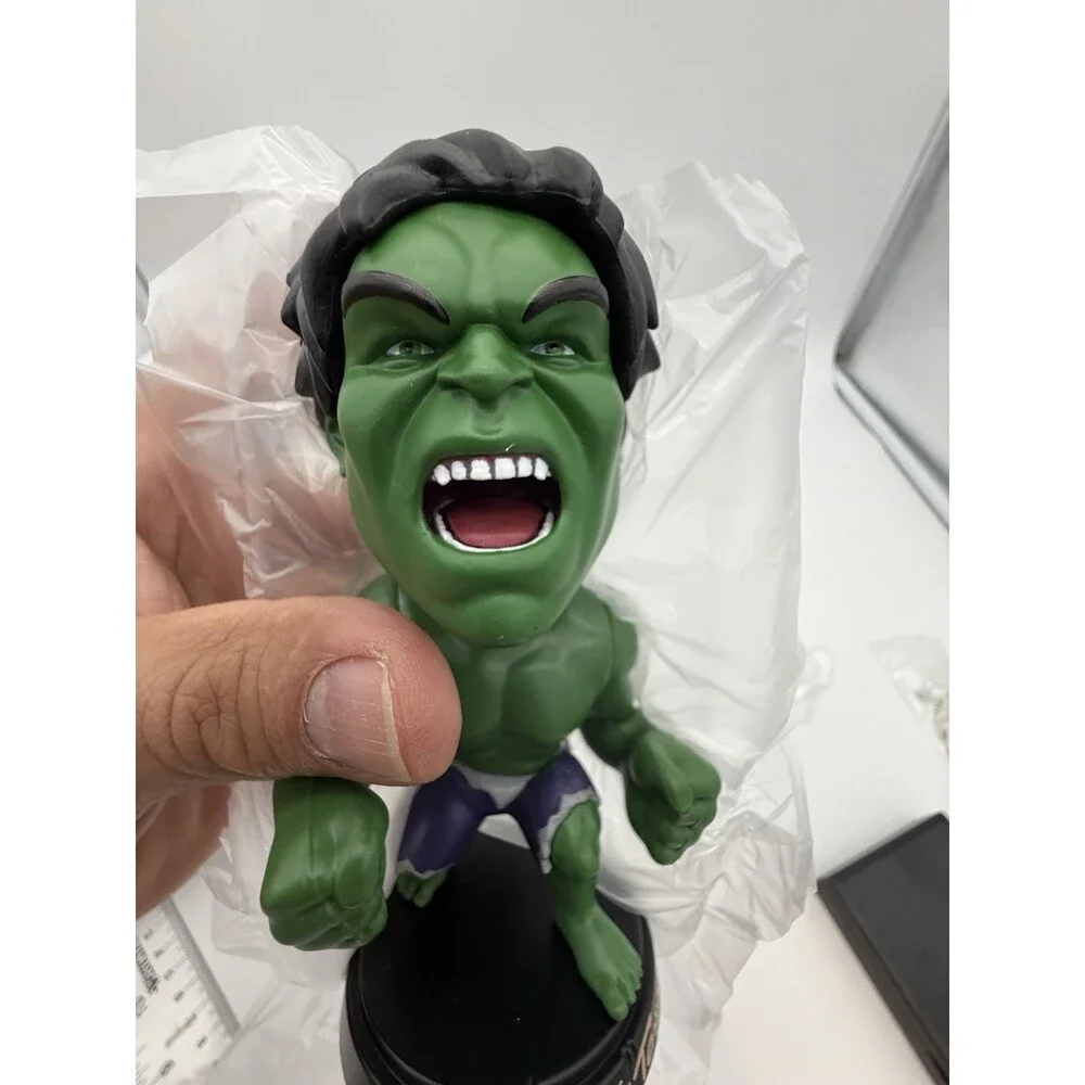 Marvel Avengers Earth's Mightiest Collectors Edition Hulk Bobblehead 6”figurine